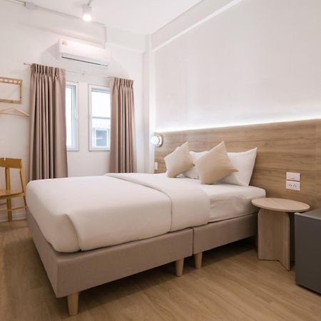 Hotel Papa Bangkok Siriraj Luaran gambar