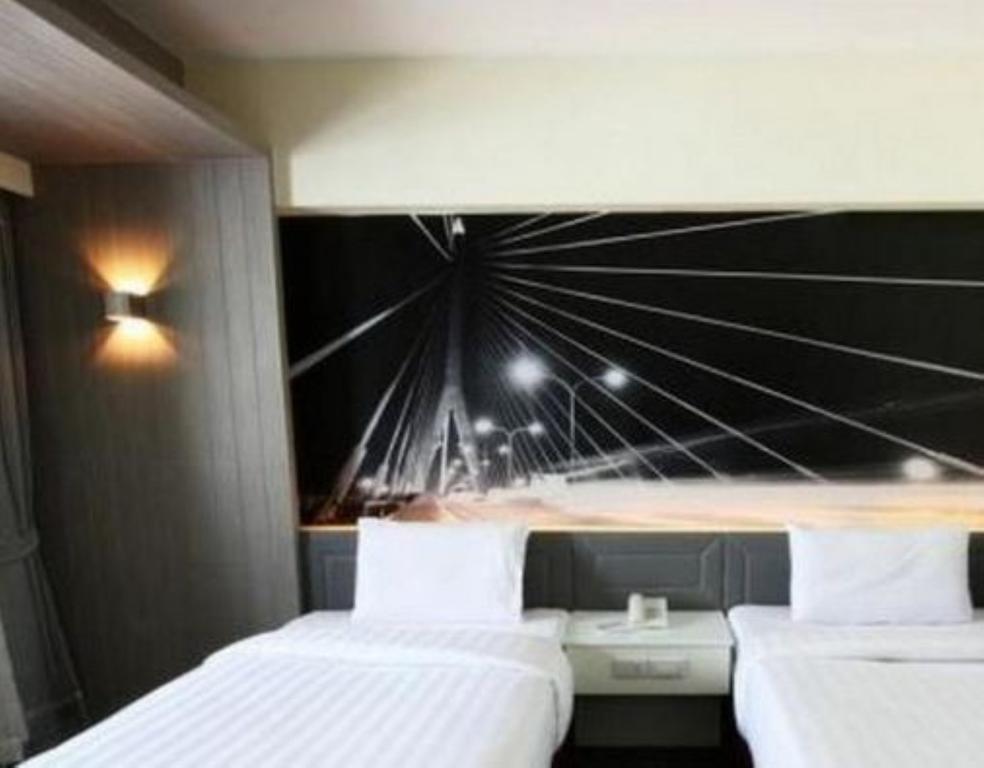 Hotel Papa Bangkok Siriraj Luaran gambar