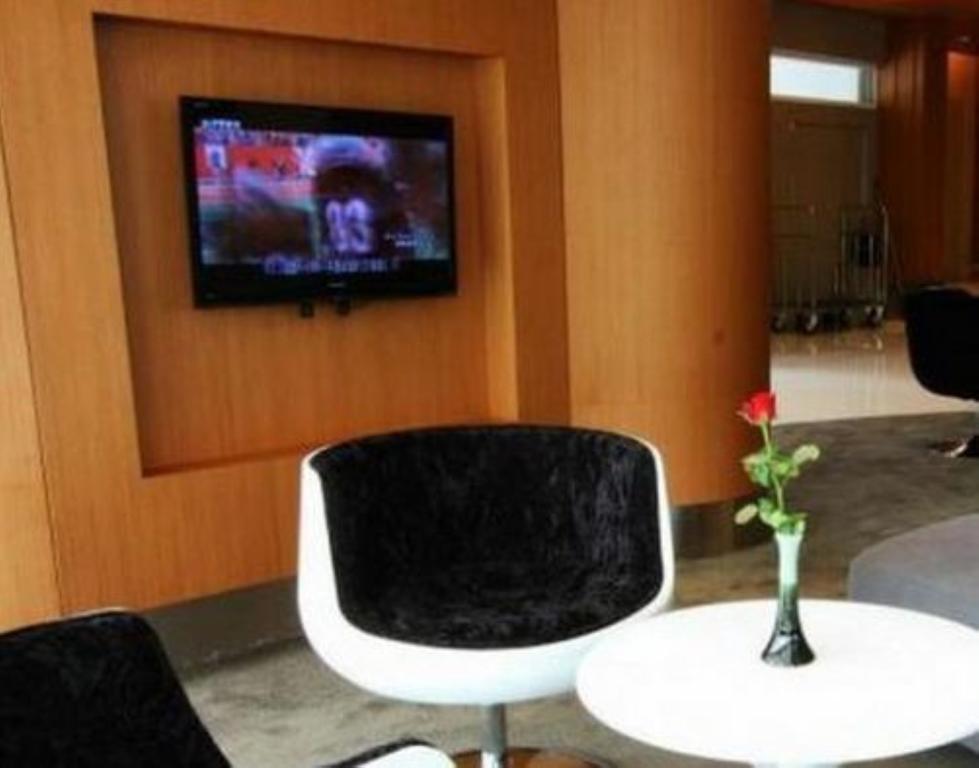 Hotel Papa Bangkok Siriraj Luaran gambar