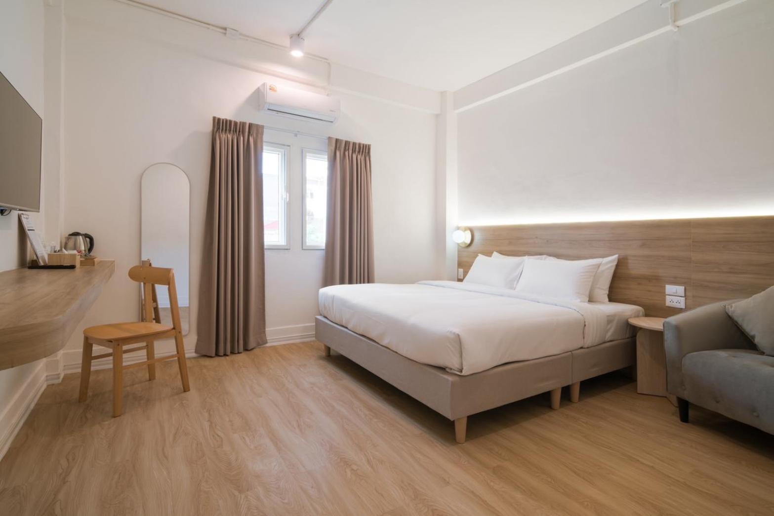 Hotel Papa Bangkok Siriraj Luaran gambar